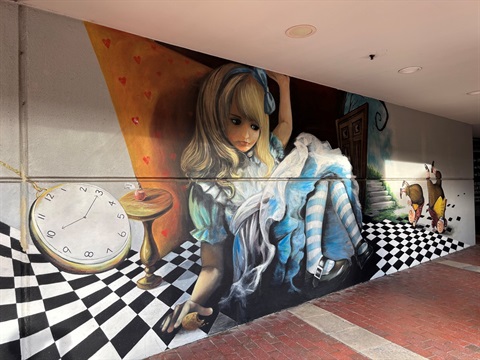 Alice-in-Wonderland2-THD.jpg